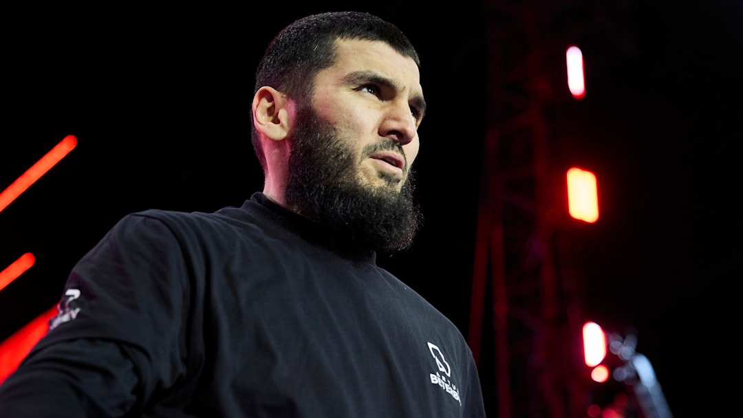 绿联星辰GS2200户外电源